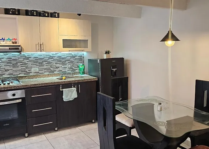 Hermosa Casa Con Espacios Independientes Cerca A Mall Plaza