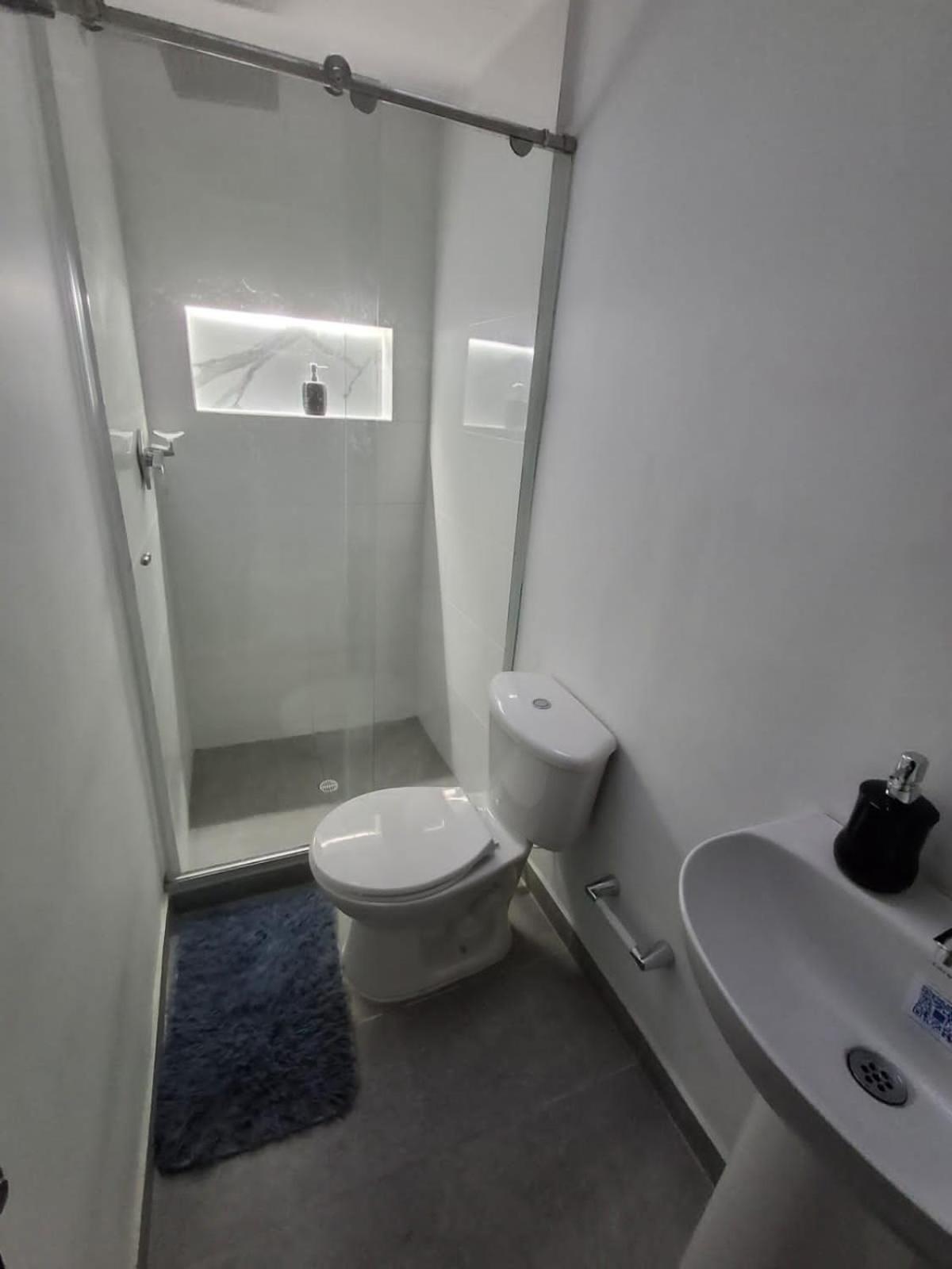 Hermosa Casa Con Espacios Independientes Cerca A Mall Plaza Apartment *