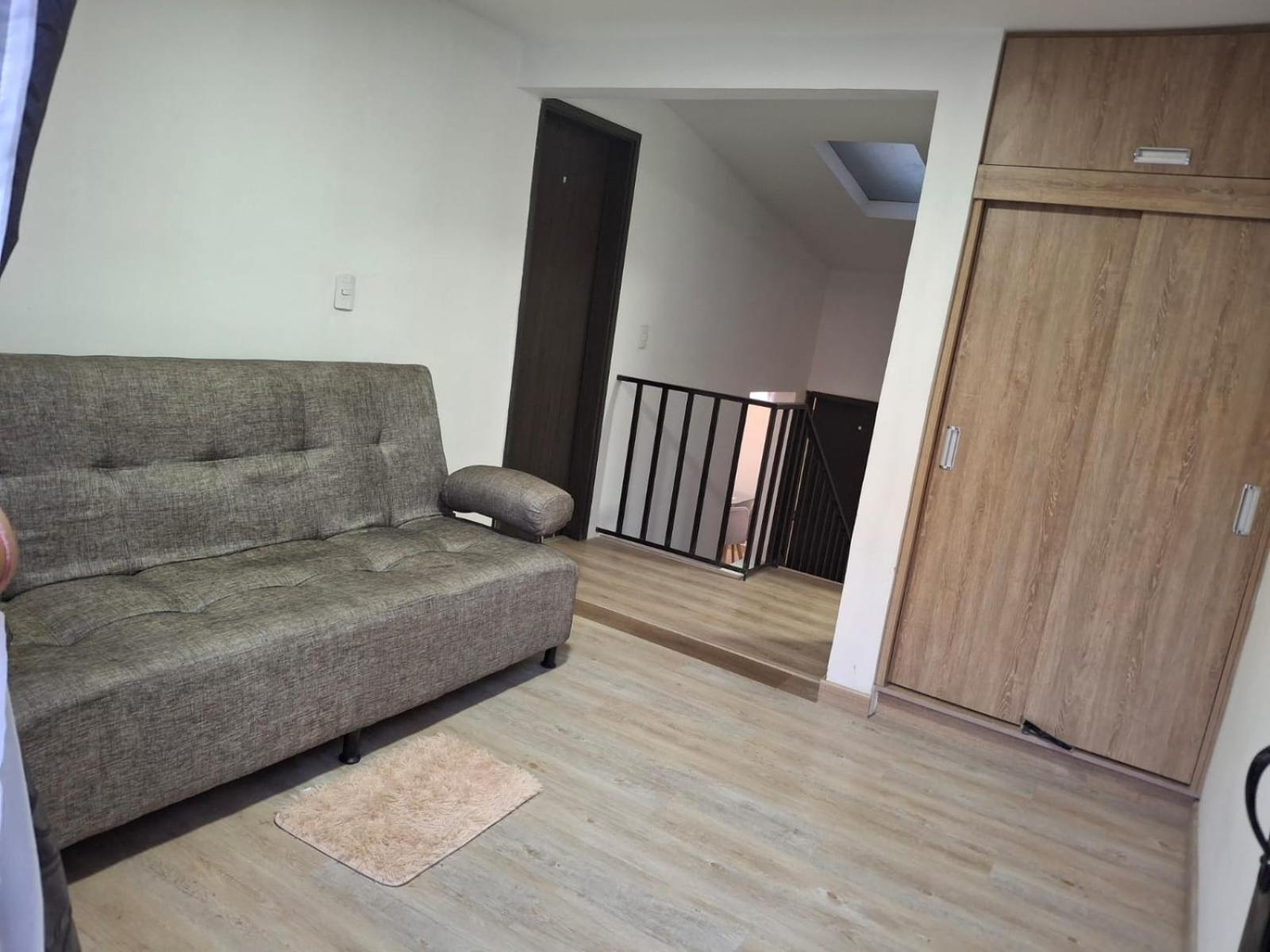 Hermosa Casa Con Espacios Independientes Cerca A Mall Plaza Apartment *